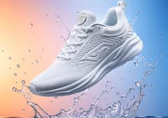 Product Shot — Sneaker on Water